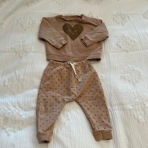 Baby girls Quincey Mae heart outfit